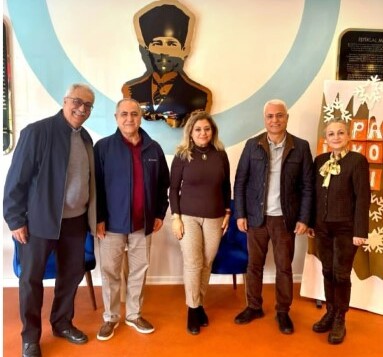 Pamuk İlkokuluna “Yıllarını Eğitime Adamış Hocalardan Tam Not”